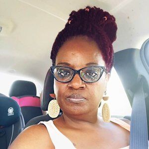 Meet your Posher, Jackie